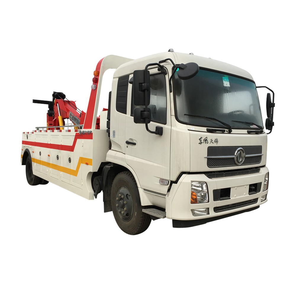 東風大型レッカー車
