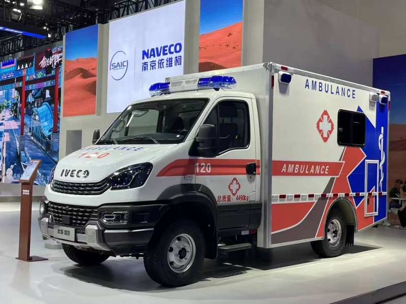 Kereta ambulans perubatan lveco 4wd
